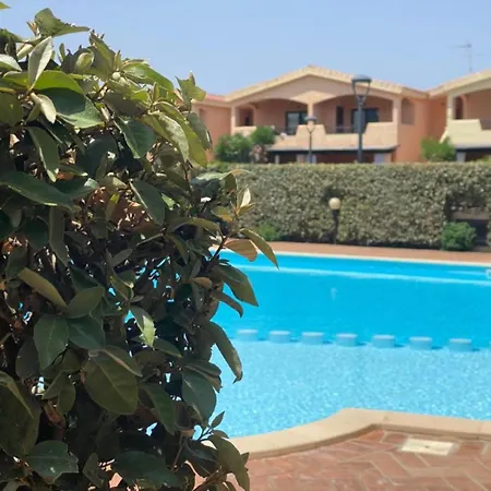 아파트 S'abba Lughente Piscina, Relax E Mare 무르타마리아